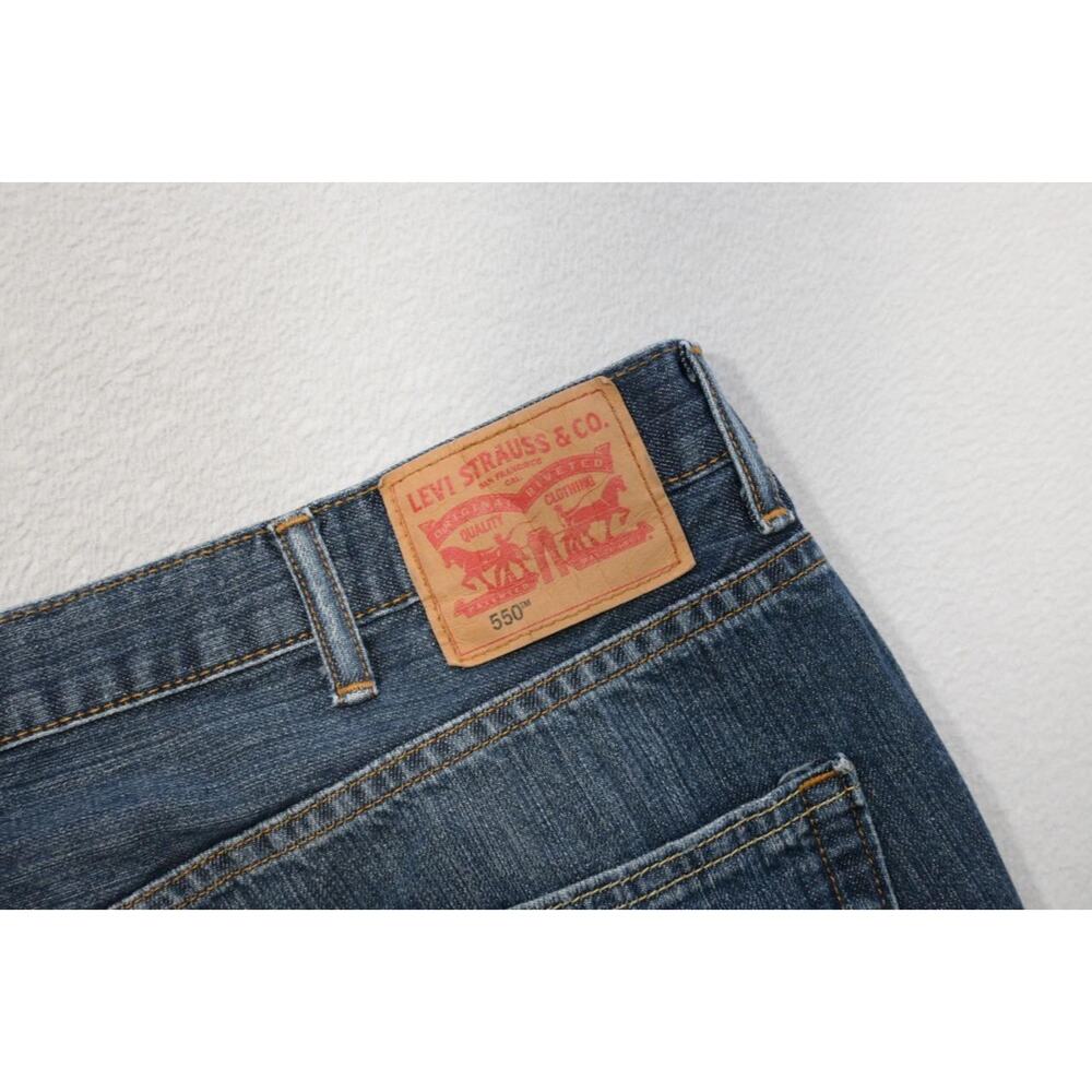 Levi's 550 Relaxed Fit Straight Blue Denim Jeans Rugged Mens Size 44 x 32